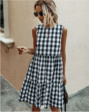 Load image into Gallery viewer, Summer sleeveless plaid casual loose pocket pullover dress