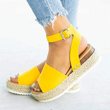 Load image into Gallery viewer, Women Platform Plus Size Sandals
