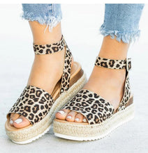 Load image into Gallery viewer, Women Platform Plus Size Sandals