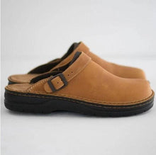 Load image into Gallery viewer, Pantoufles en cuir souple pour homme