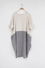 Load image into Gallery viewer, Oversized T-Shirt Dress In Color Block
