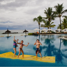 Load image into Gallery viewer, Floating Water Pad Mat,The Three-Layer XPE Foam Is Compounded Roll-Up Floating Island