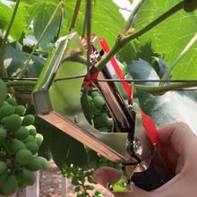 Load image into Gallery viewer, Professional Plant Tying Machine (Free Tapes and Staples)