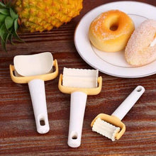 Load image into Gallery viewer, PASTRY ROLLER CUTTER