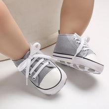 Load image into Gallery viewer, New Canvas Baby Sports Sneakers Baby Boys Girls Soft Sole Anti-slip
