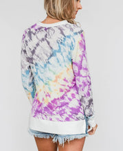 Load image into Gallery viewer, Gradient color printing round neck long-sleeved t-shirt female models
