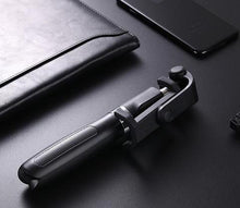 Load image into Gallery viewer, 3 in 1 drahtloser Bluetooth-Selfie-Stick
