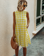 Load image into Gallery viewer, Summer sleeveless plaid casual loose pocket pullover dress
