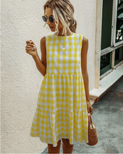 Load image into Gallery viewer, Summer sleeveless plaid casual loose pocket pullover dress

