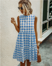 Load image into Gallery viewer, Summer sleeveless plaid casual loose pocket pullover dress
