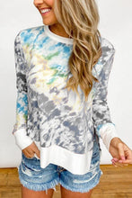 Load image into Gallery viewer, Gradient color printing round neck long-sleeved t-shirt female models
