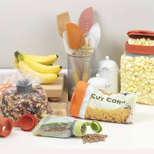 Load image into Gallery viewer, Magic Reusable Food Storage Sealing Cap
