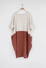 Load image into Gallery viewer, Oversized T-Shirt Dress In Color Block
