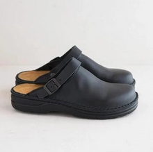 Load image into Gallery viewer, Men's Soft Leather Slippers
