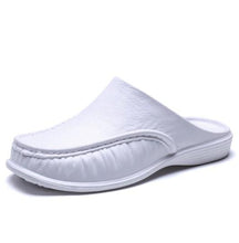 Load image into Gallery viewer, Hommes de grande taille Pantoufles confortables sans dossier Sandales en cuir décontractées
