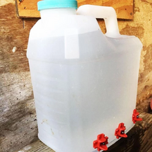 Load image into Gallery viewer, Horizontal Side Mount Chicken Waterer
