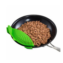 Load image into Gallery viewer, Hands-free Clip On Kitchen Food Strainer for Pot Bowl Pan
