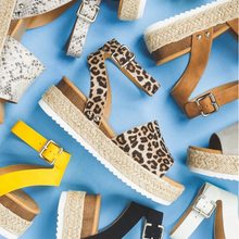 Load image into Gallery viewer, Women Platform Plus Size Sandals
